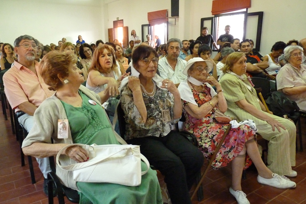 Peregrinos: homenaje a los Padres y Madres de Córdoba