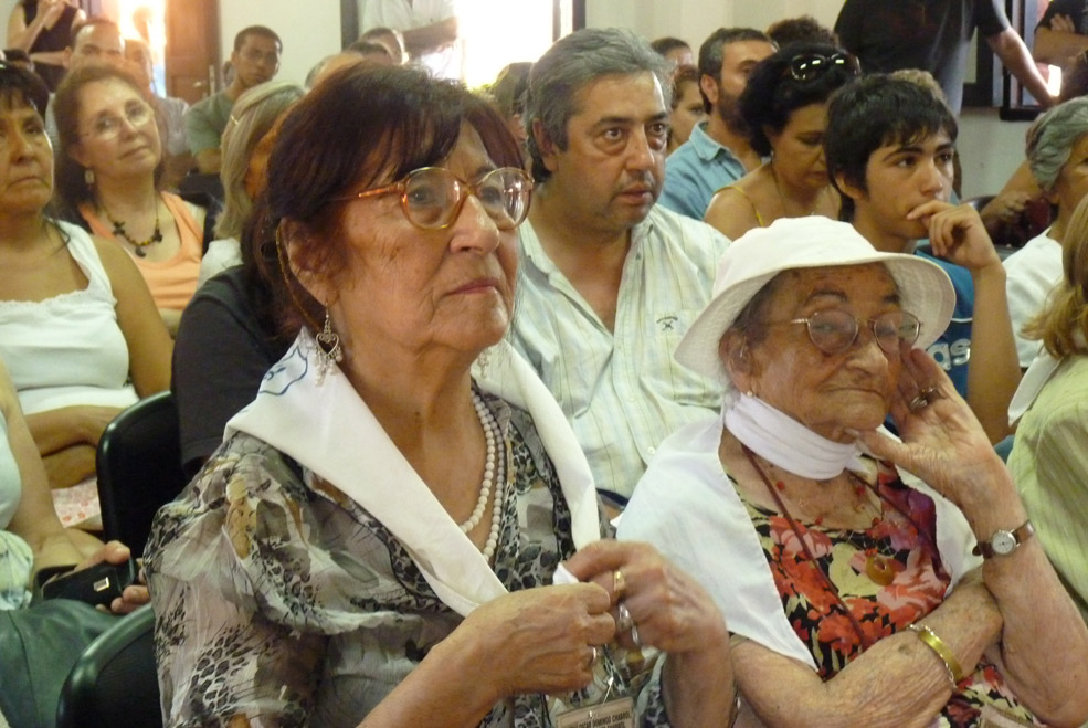 Peregrinos: homenaje a los Padres y Madres de Córdoba
